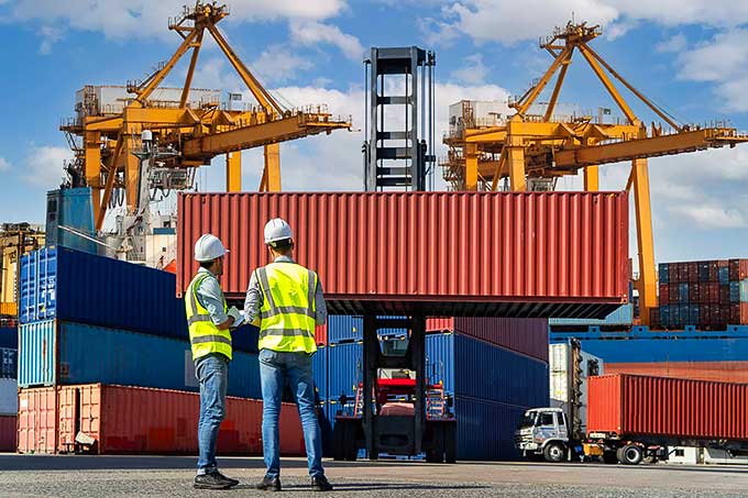 Recyclage auto : l'exportation de véhicules hors d'usage de plus en plus tracée et règlementée.